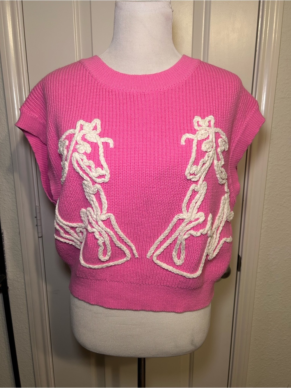 Peach Love California Bright Pink Knit Top Embroidered Horses
